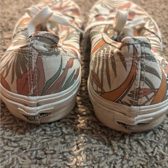 Classic Vans - Leaf Print - Picture 4 of 6